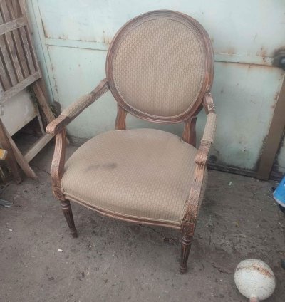 Křeslo k restaurování